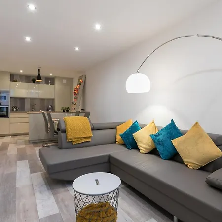 Апартаменты Unsejourametz-fr Meubles Ossons Du T2 Au T4 Avec Parking, Мец