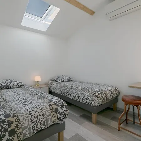 Apartment Unsejourametz-fr Meubles Ossons Du T2 Au T4 Avec Parking,