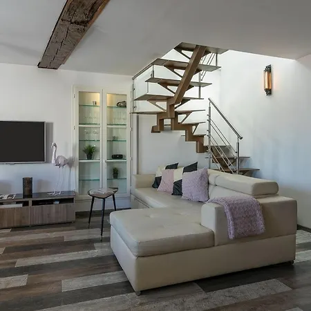 Unsejourametz-fr Meublés Ossons Du T2 Au T4 Avec Parking, Metz