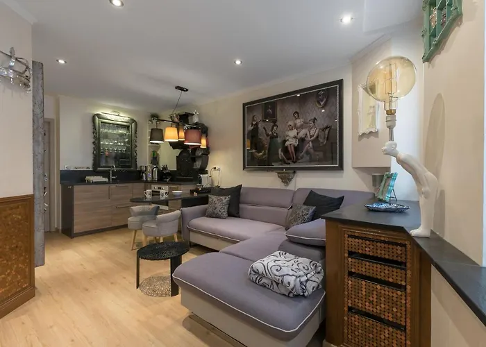 Apartamento Unsejourametz-fr Meublés Ossons Du T2 Au T4 Avec Parking,