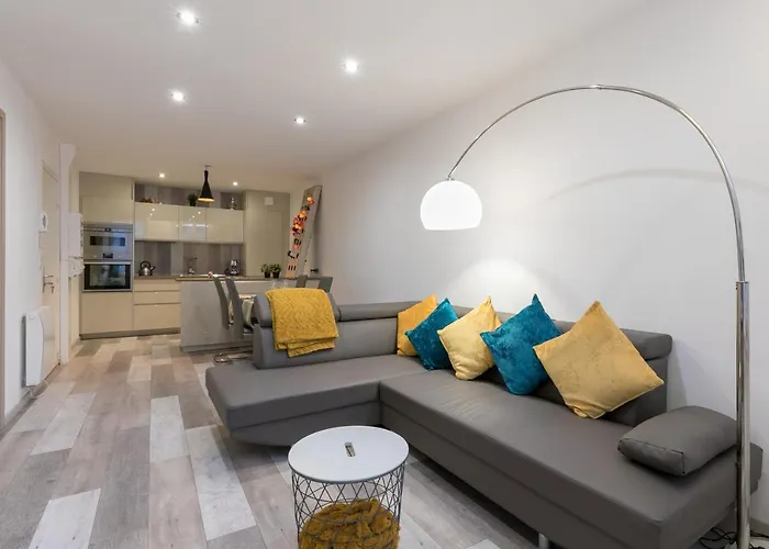 Apartamento Unsejourametz-fr Meublés Ossons Du T2 Au T4 Avec Parking, Metz