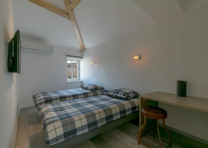 Unsejourametz-fr Meublés Ossons Du T2 Au T4 Avec Parking, Apartamento Metz